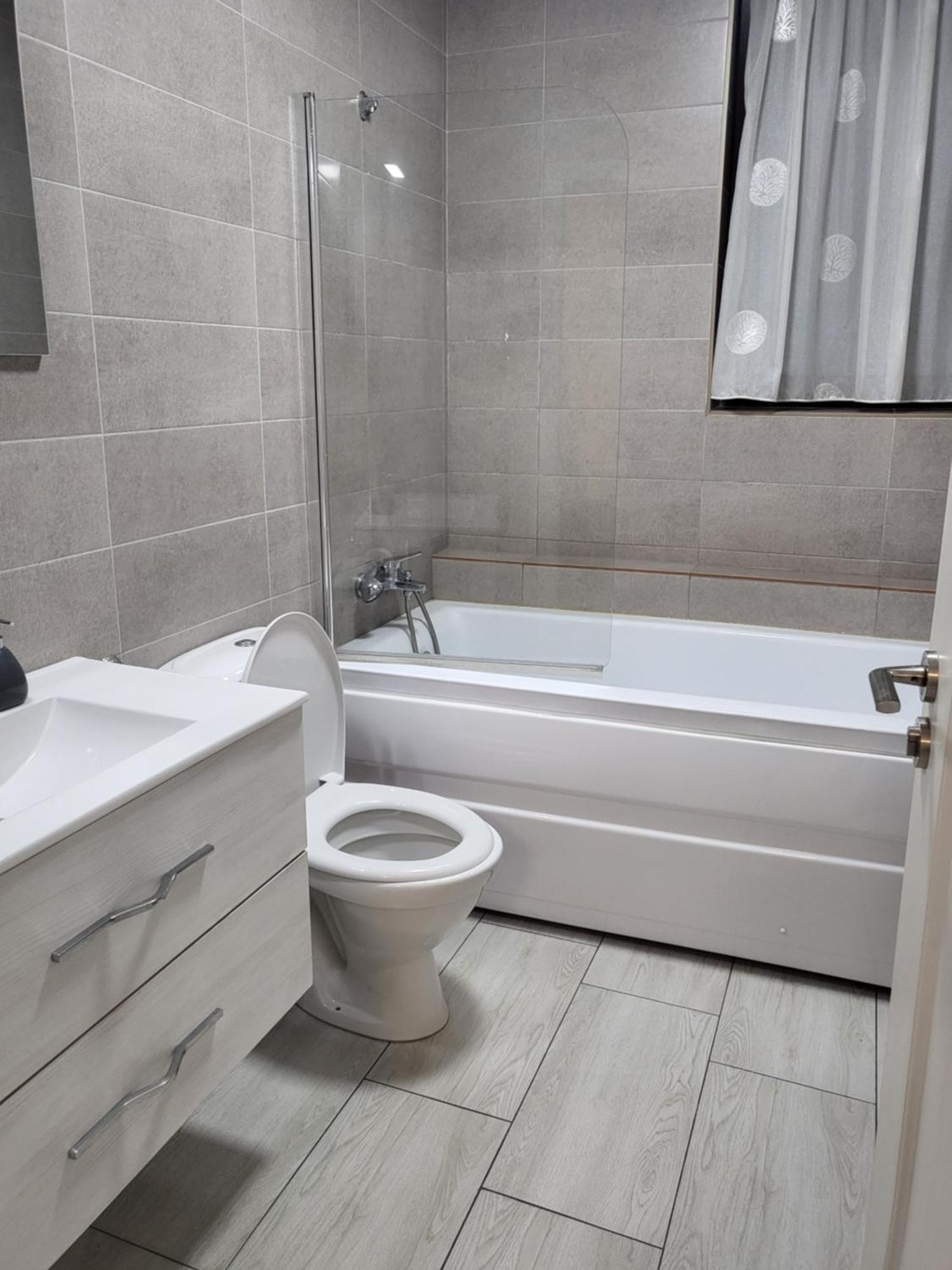 Râmnicu Vâlcea Apartament Alex, Dem Radulescu מראה חיצוני תמונה